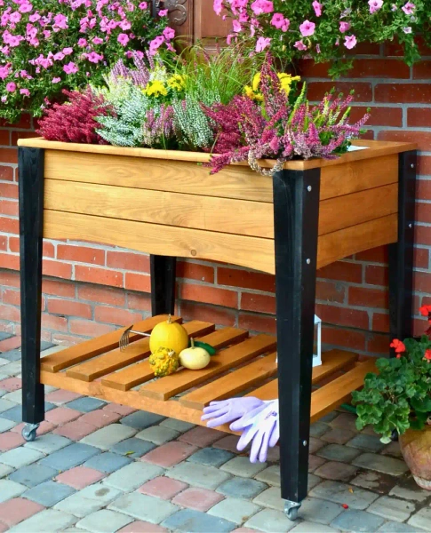 Normandie Amber-Black Planter