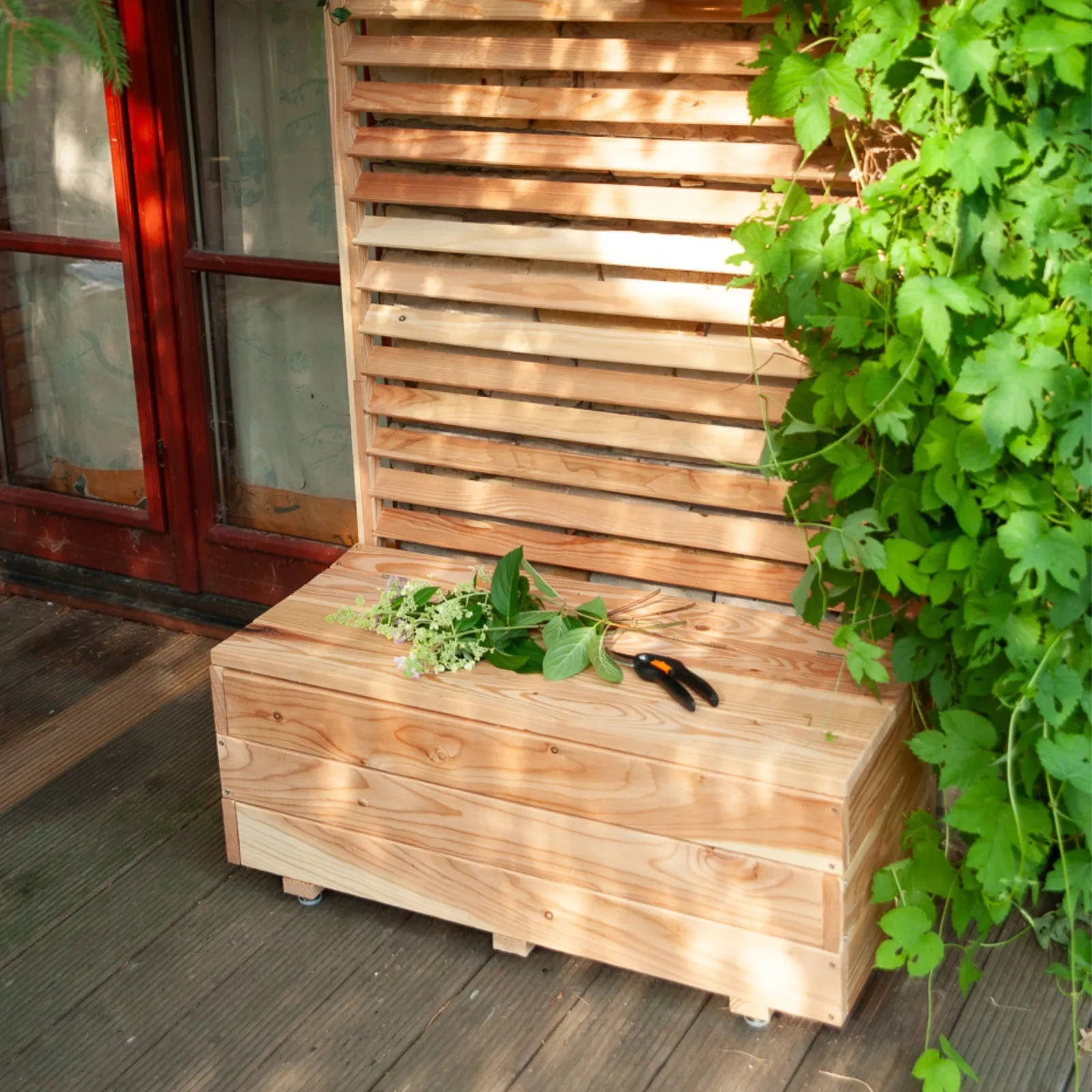 Venetian Lite Planter with flap - h239x89x43