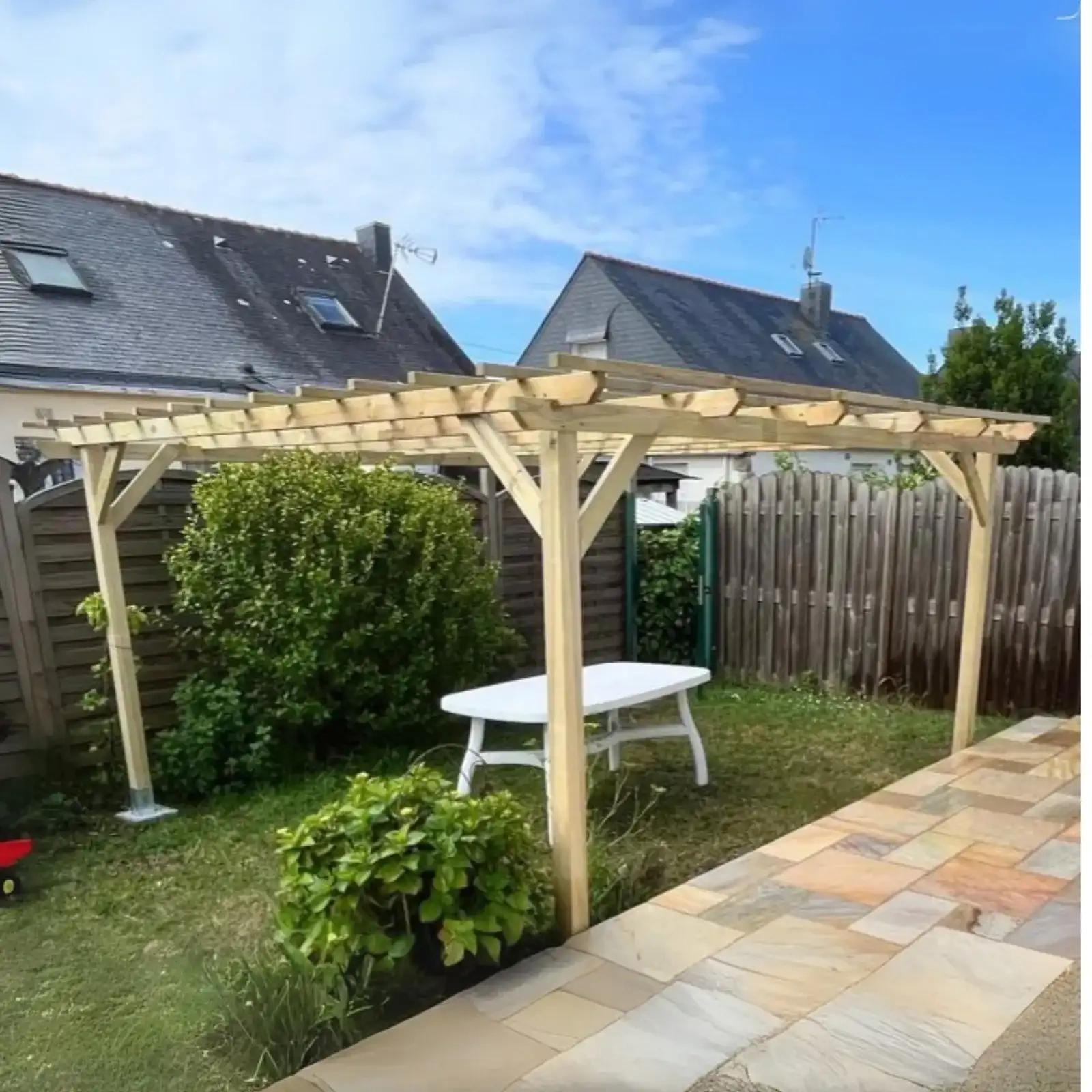 Henley Pergola